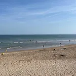 Apartmán T2 A 2 Min De La Mer, Avec Jardin Prive Et Cloture, Parking, A Proximite Du Centre-ville
