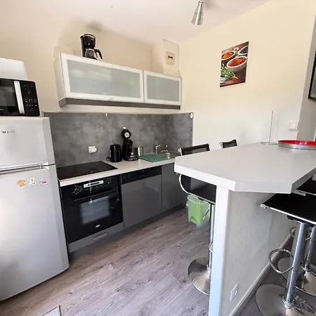 T2 A 2 Min De La Mer, Avec Jardin Prive Et Cloture, Parking, A Proximite Du Centre-ville 卡布尔