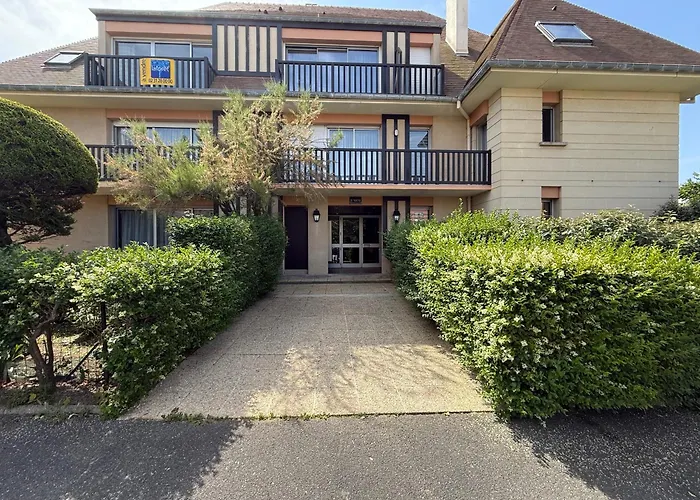 Appartamento T2 à 2 Min De La Mer, Avec Jardin Privé Et Clôturé, Parking, à Proximité Du Centre-ville Cabourg