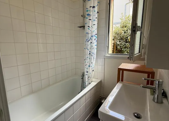 Appartamento T2 à 2 Min De La Mer, Avec Jardin Privé Et Clôturé, Parking, à Proximité Du Centre-ville Cabourg